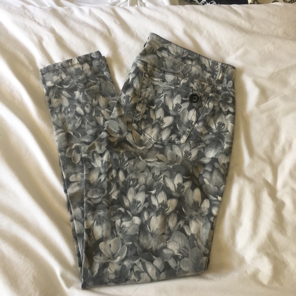 MICHAEL Michael Kors Floral Print Jeans, size 6